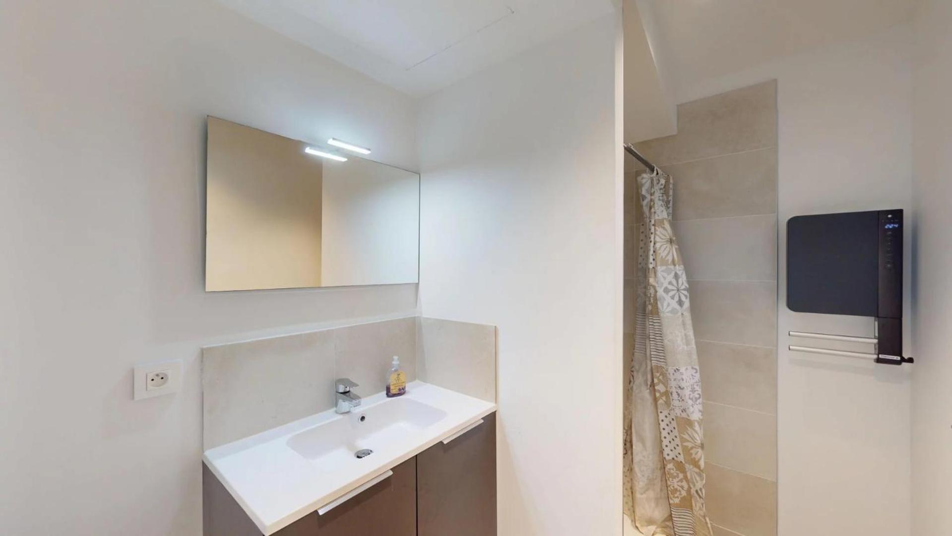 Apartment Hyper Centre T3 Duplex-terrace, Esquirol *